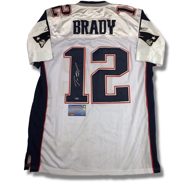 Tom Brady Autographed New England Patriots Replica Jersey (Mounted Memories)