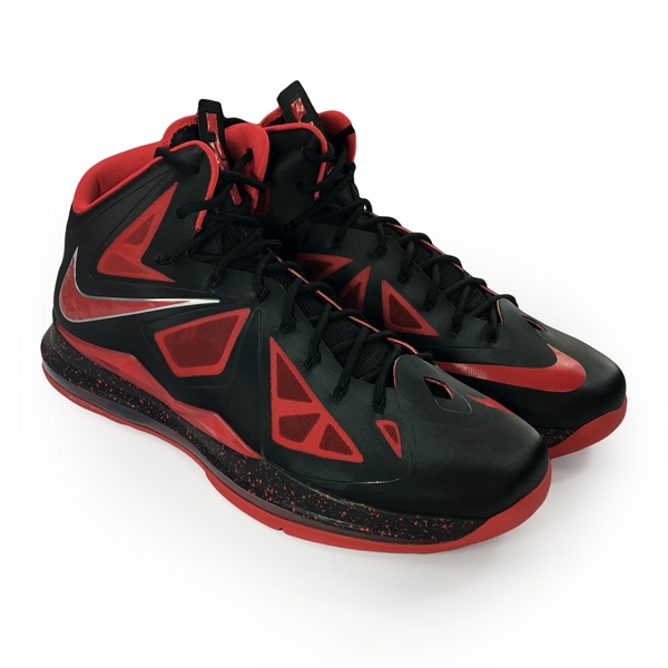 Lebron James 11/14/2012 Miami Heat Game Used Nike Sneakers - Photo Matched (Akron Childrens Hospital COA)