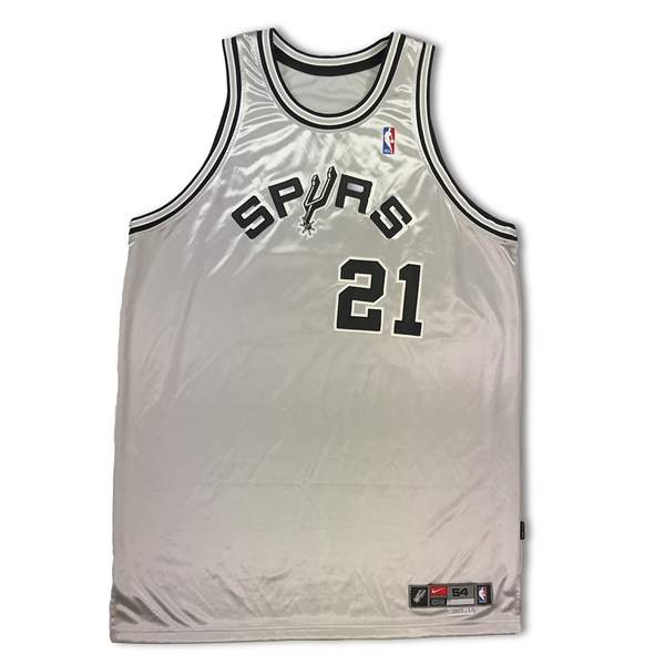 Tim Duncan 2003-04 San Antonio Spurs Game Used Silver Alternate Jersey 