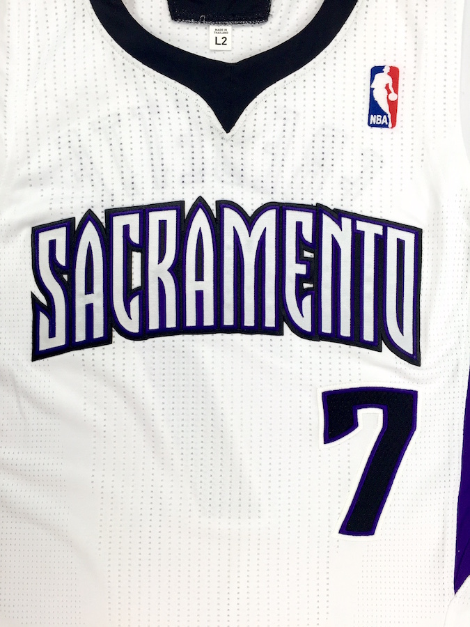  2013-14 Panini Basketball #110 Jimmer Fredette Sacramento Kings  : Collectibles & Fine Art