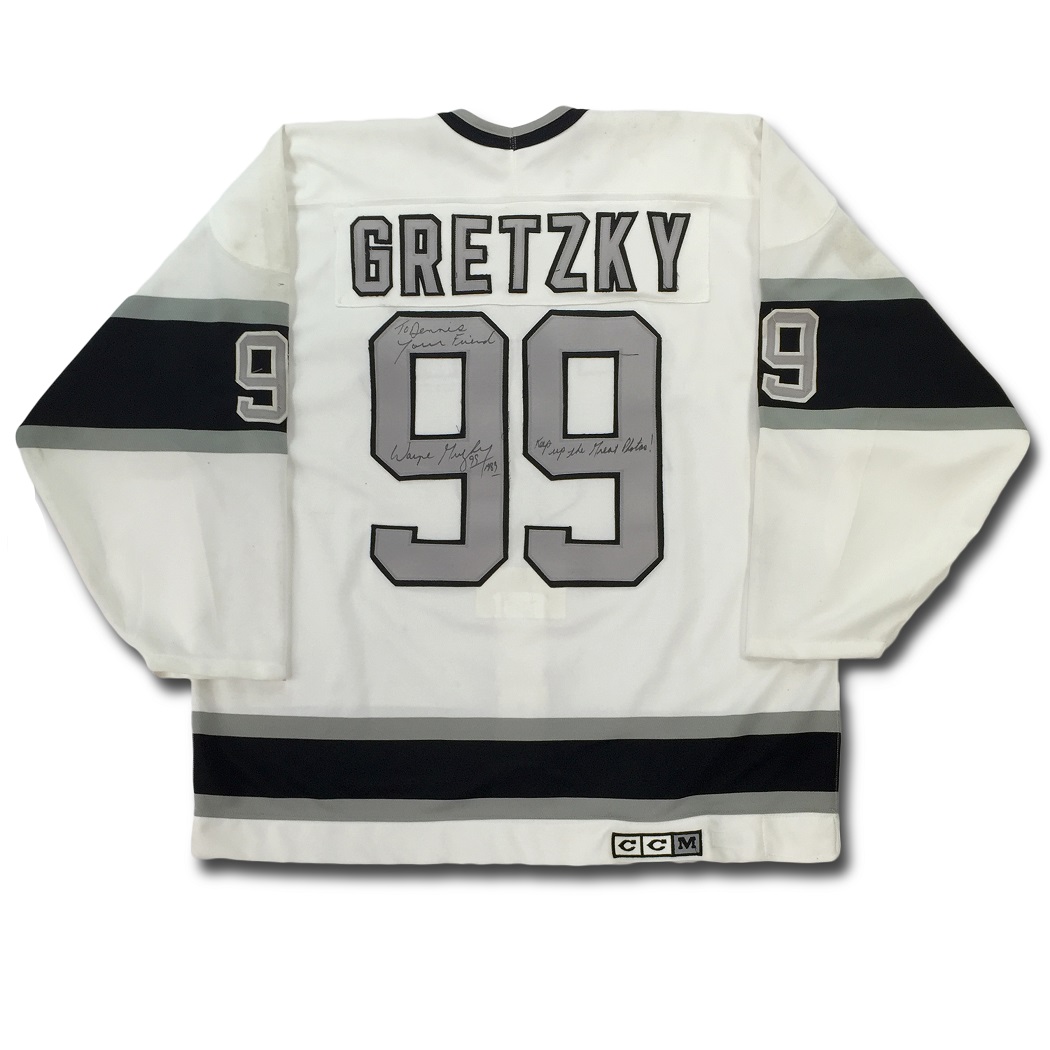 Lot Detail - Wayne Gretzky Signed Team Canada Jersey (JSA)