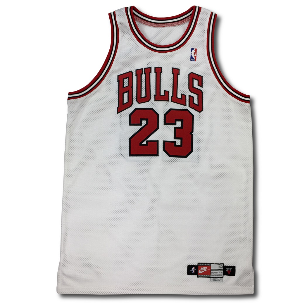 Lot Detail - Michael Jordan 4/3/98 Chicago Bulls Game Worn Jersey (Became  3rd to Score 29,000, 41 Points, Photomatch, Bulls LOA)