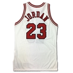 Michael Jordan 95-96 Chicago Bulls Professional Model/Cut Home Jersey - 72-10 Season