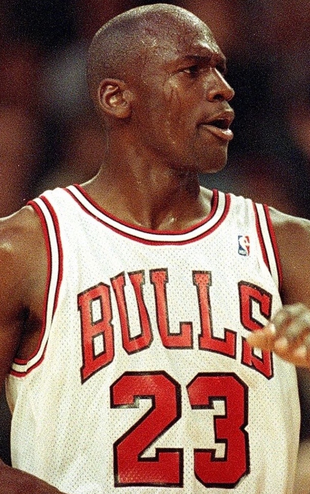 Lot Detail - Michael Jordan 1990-91 Chicago Bulls Game Worn & Signed Home  Jersey - Tremendous Wear, MVP Season, 1st NBA Title (JSA/MEARS A8)