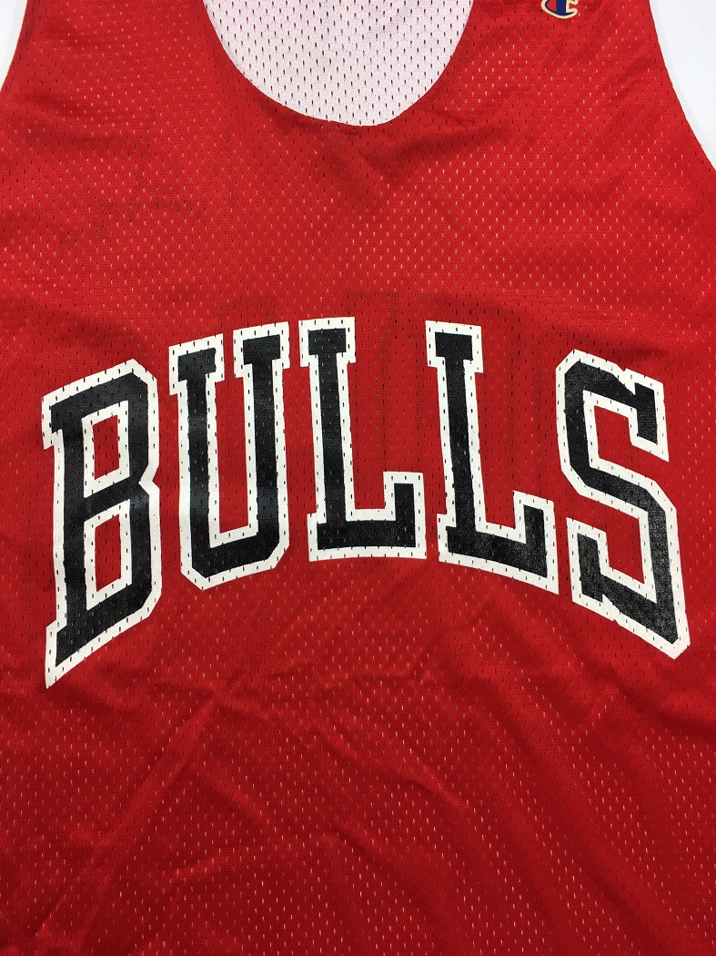 Sold at Auction: Scottie Pippen Signed Chicago Bulls Jersey With COA