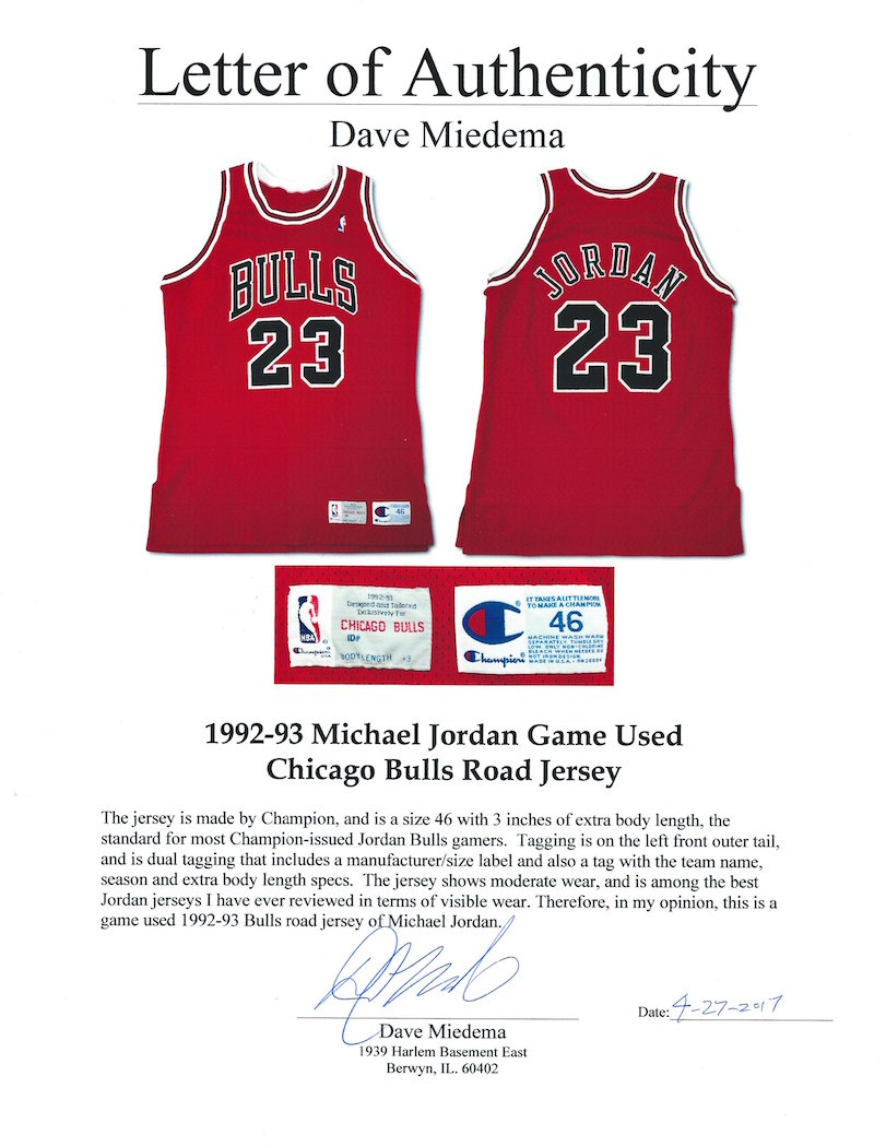 Lot Detail - 1992-93 MICHAEL JORDAN CHICAGO BULLS GAME WORN ROAD JERSEY -  SCORING CHAMP, 3-PEAT SEASON, FINALS MVP (MEARS)