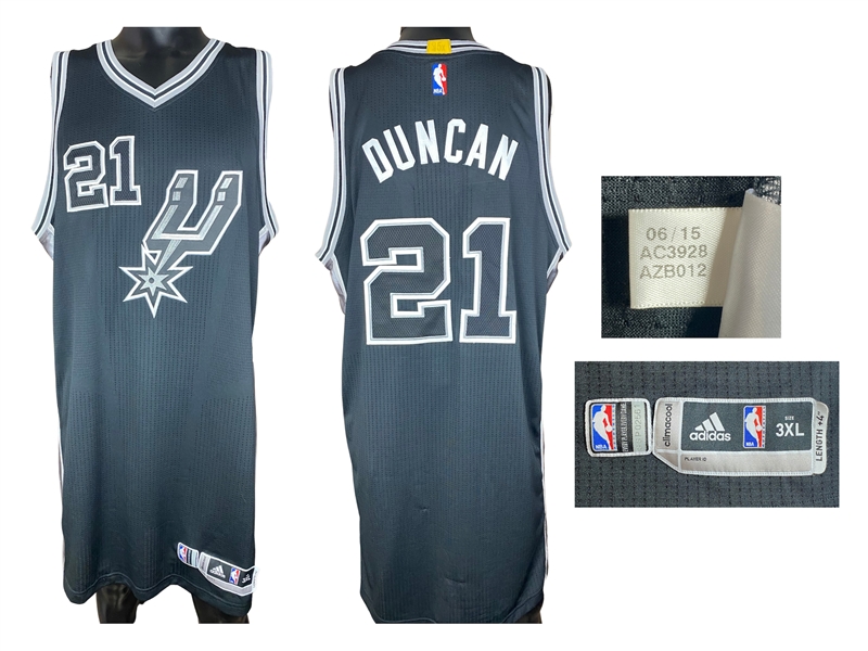 Tim Duncan 2015-16 San Antonio Spurs Game Worn / Issued Road Jersey