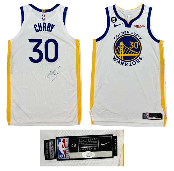 Stephen Curry 2022-23 Golden State Warriors Autographed ISSUED White Home Jersey