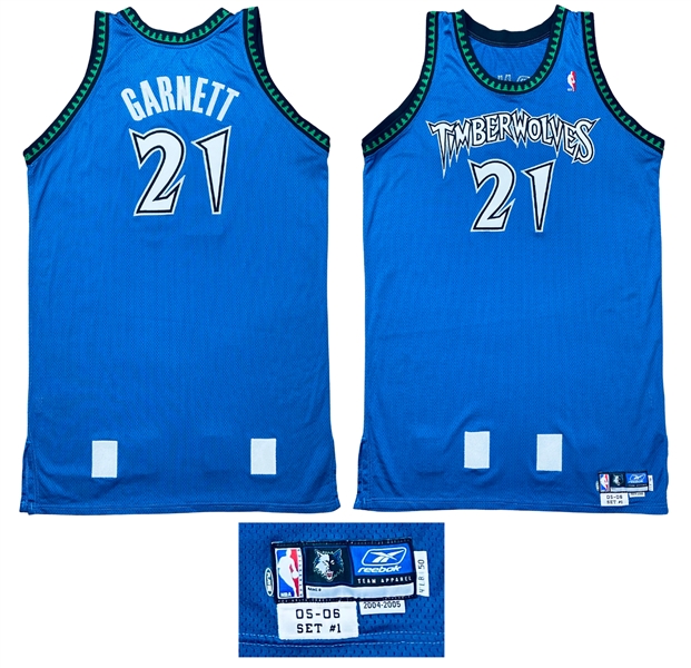 Kevin Garnett 2005-06 Minnesota Timberwolves PHOTO MATCHED Road Jersey, Extensive Wear, Team LOA  - 26 Pts 11 Rebs 2 Blks (RGU)