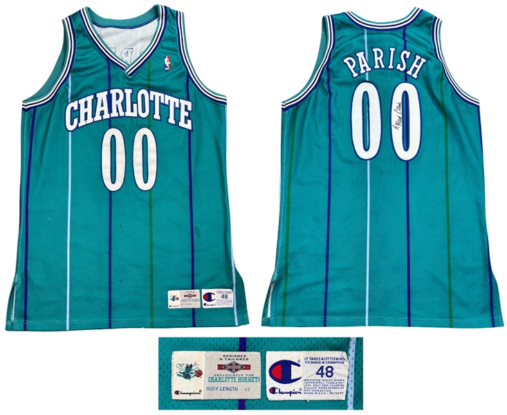 Robert Parish 1994-95 Charlotte Hornets Photo Matched Game Worn Road Jersey - (Meigray LOA)